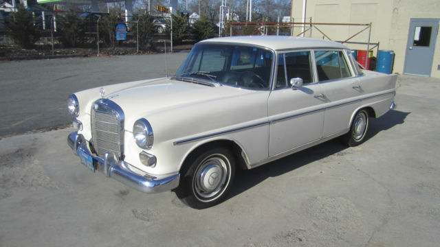1966 Cream Mercedes-Benz 200-Series Sedan