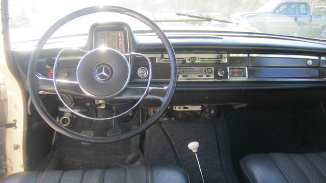 1966 Cream Mercedes-Benz 200-Series Sedan