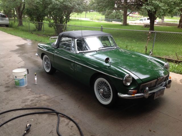 1966 Green MG MGB Convertible
