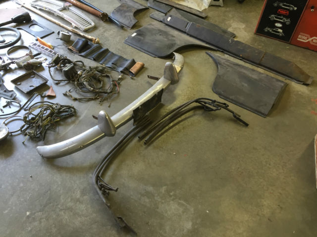 1966 Yellow MG MGB Convertible