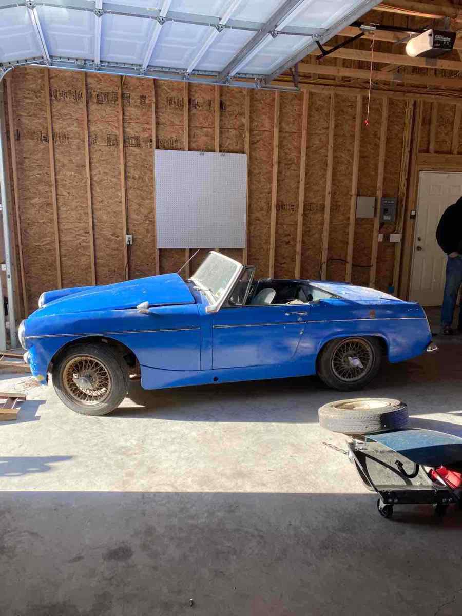 1966 Blue MG RDS convertible Convertible