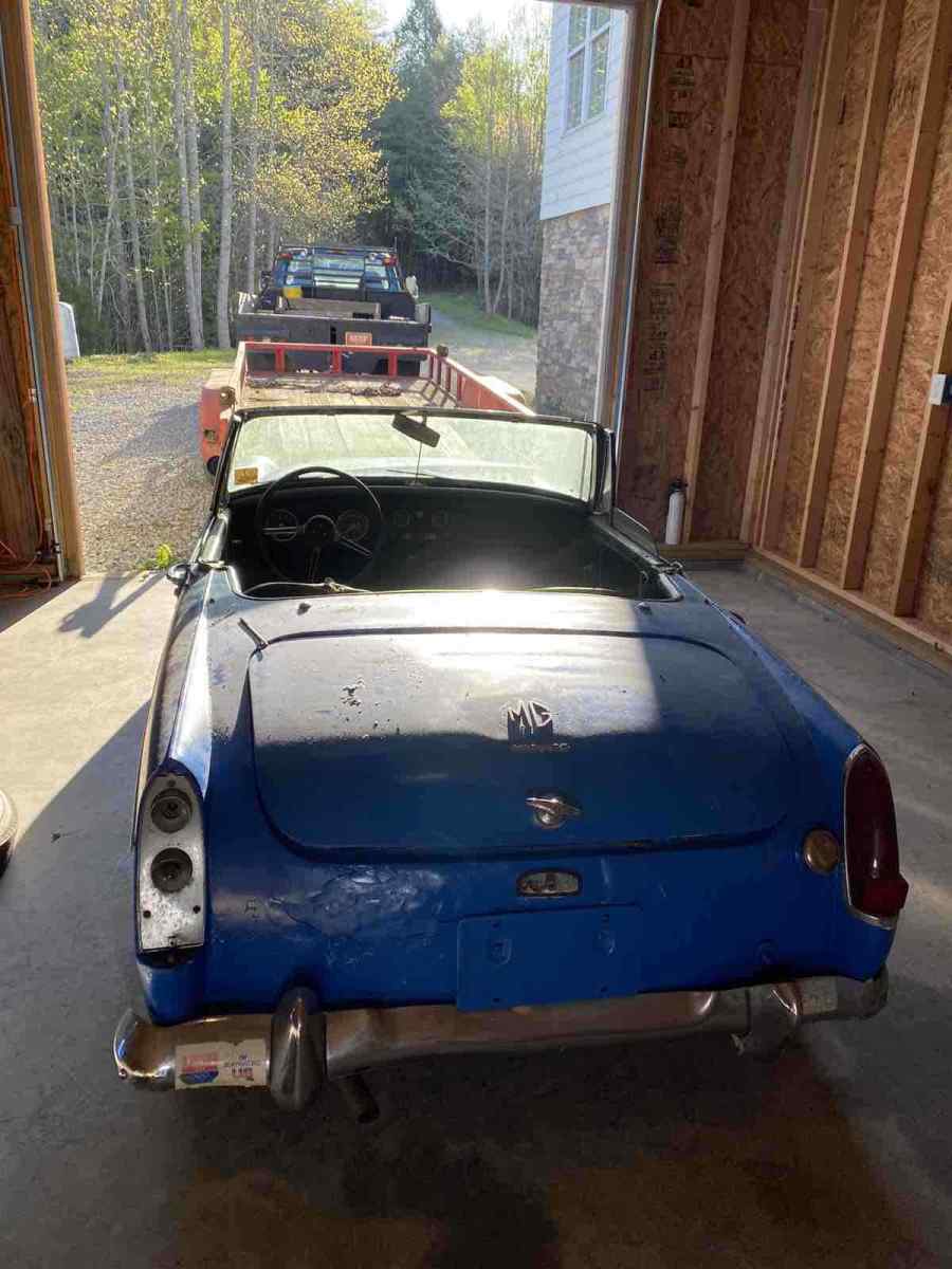 1966 Blue MG RDS convertible Convertible