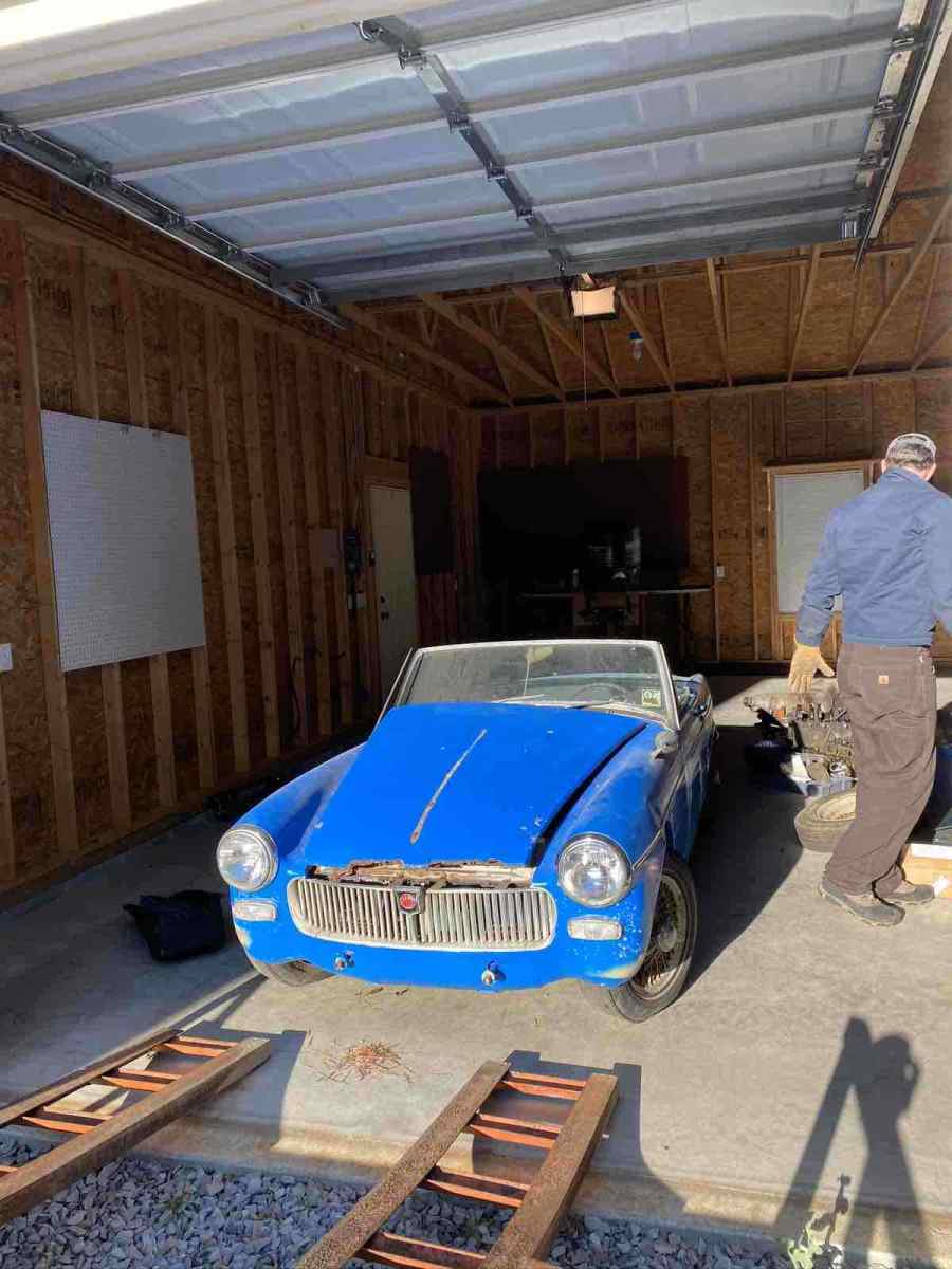 1966 Blue MG RDS convertible Convertible