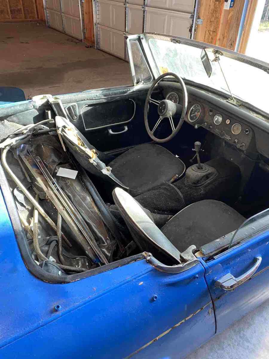 1966 Blue MG RDS convertible Convertible