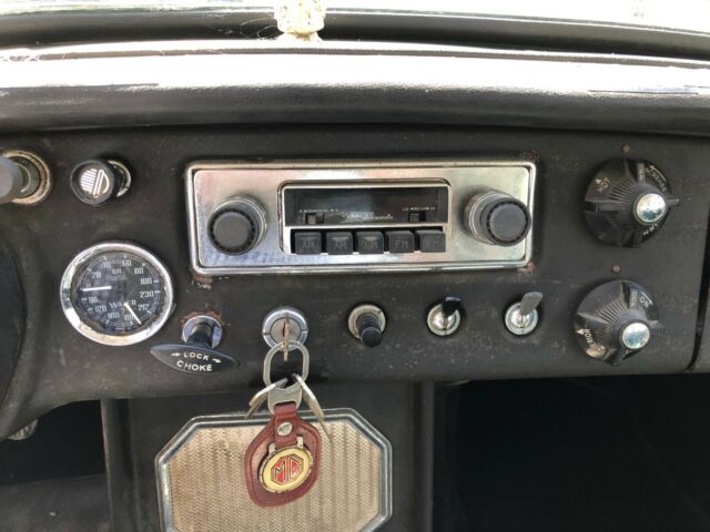 1966 Green MG MGB Coupe