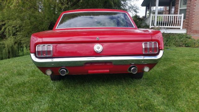 1966 Tahoe Turquise Ford Mustang Coupe