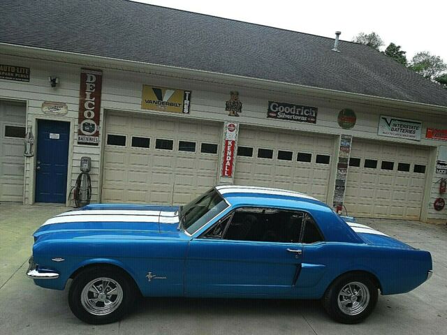 1966 Blue Ford Mustang Coupe