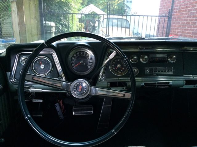 1966 Green Oldsmobile Eighty-Eight Sedan