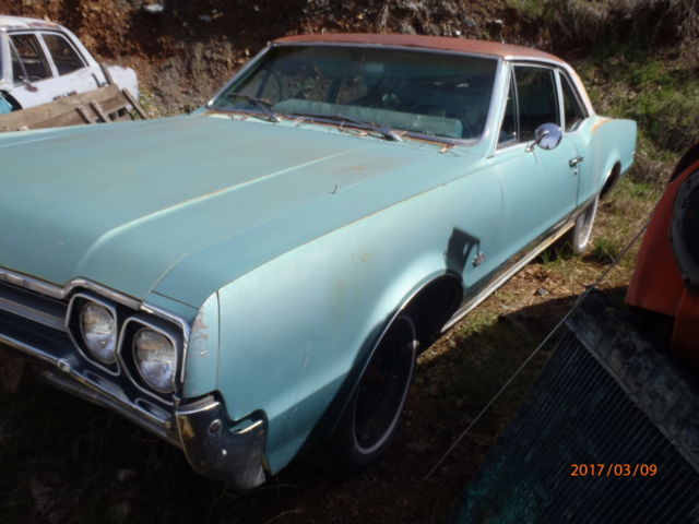 1966 Oldsmobile Cutlass Sedan