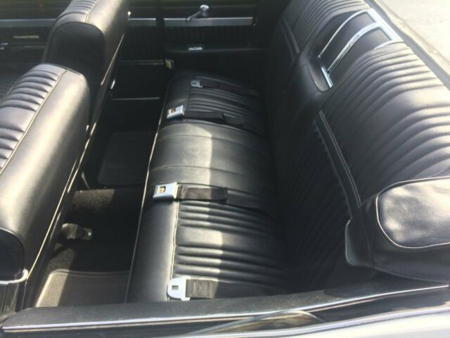 1966 White Oldsmobile Eighty-Eight Convertible