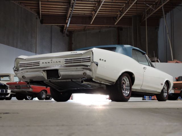 1966 White Pontiac GTO Convertible