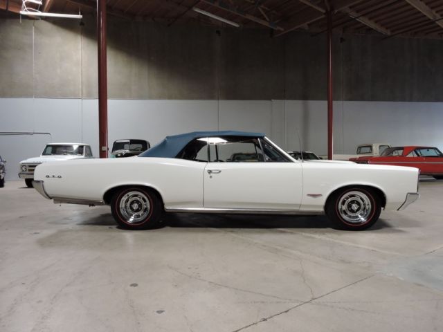 1966 White Pontiac GTO Convertible