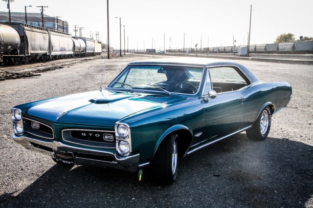 1966 Aqua Marine Pontiac GTO