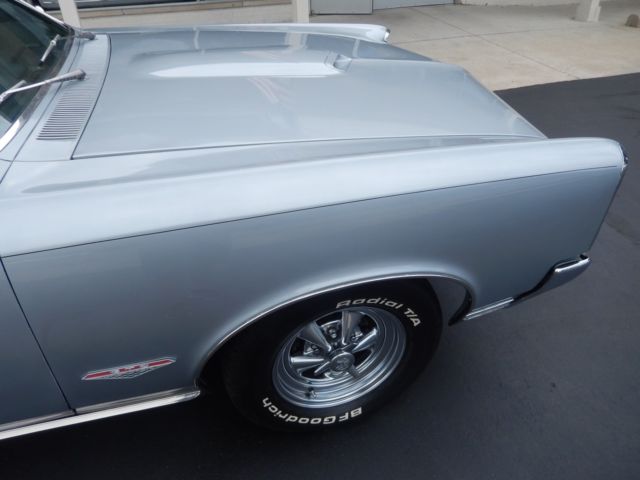 1966 Platinum Pontiac GTO Sedan