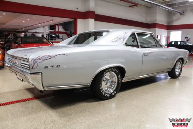 1966 Gray Pontiac GTO Post