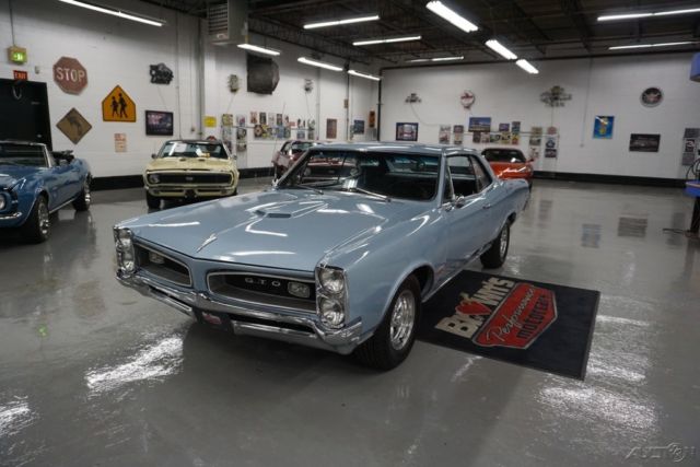 1966 Silver Pontiac GTO