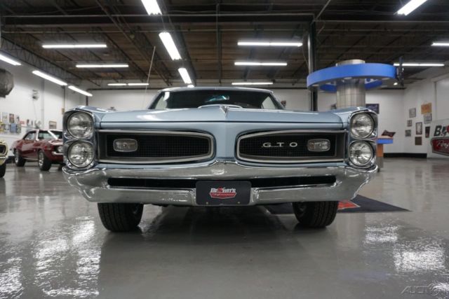 1966 Silver Pontiac GTO