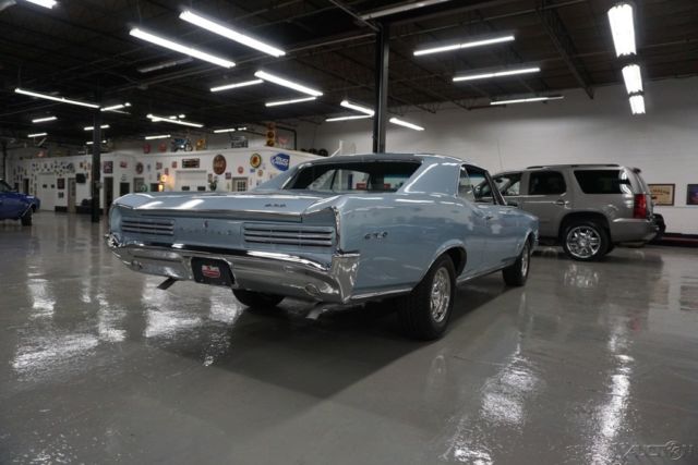 1966 Silver Pontiac GTO