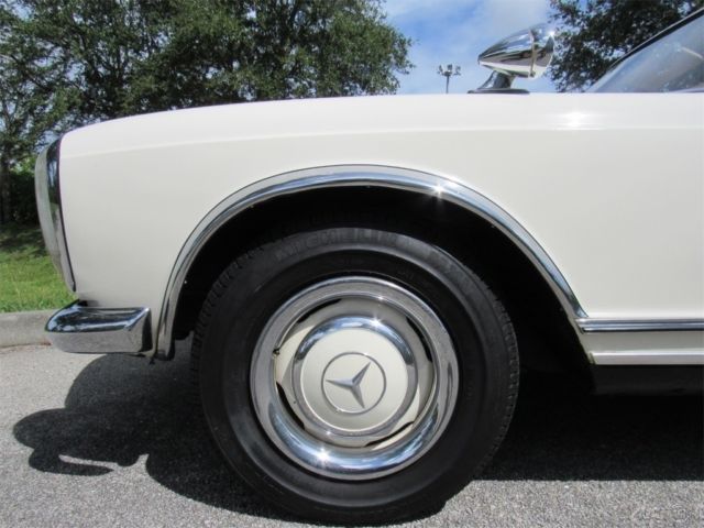 1966 White Mercedes-Benz SL-Class