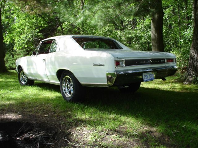 1966 Pearl White Chevrolet Chevelle Hard Top