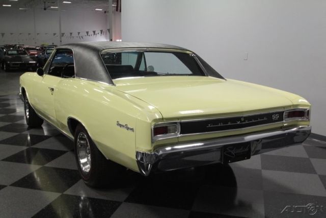 1966 Yellow Chevrolet Chevelle
