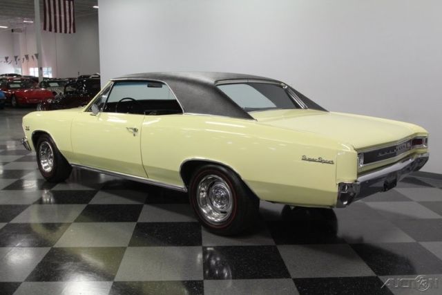 1966 Yellow Chevrolet Chevelle