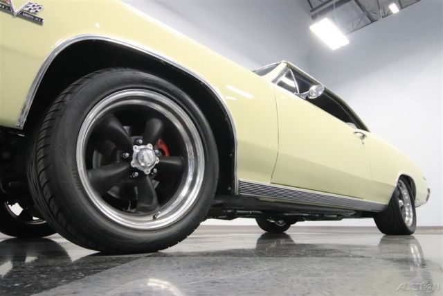 1966 Yellow Chevrolet Chevelle