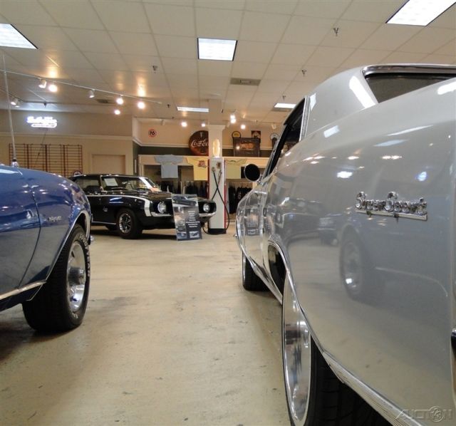 1966 Silver Chevrolet Chevelle