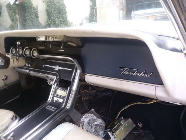 1966 Ford Thunderbird