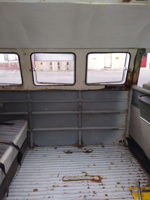 1966 blue-white Volkswagen Bus/Vanagon