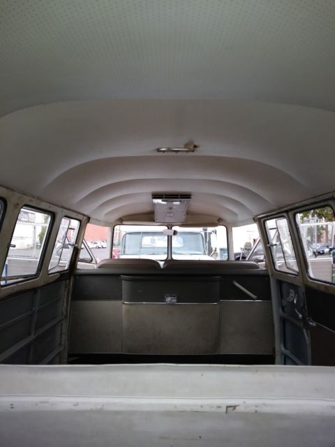 1966 blue-white Volkswagen Bus/Vanagon