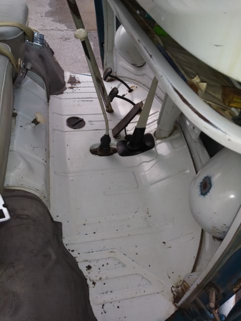 1966 blue-white Volkswagen Bus/Vanagon