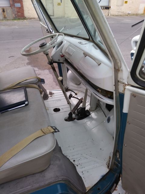 1966 blue-white Volkswagen Bus/Vanagon