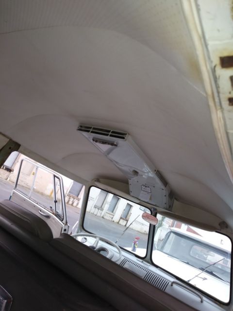 1966 blue-white Volkswagen Bus/Vanagon