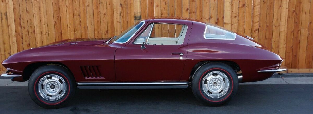 1967 Marlboro Maroon Chevrolet Corvette Coupe