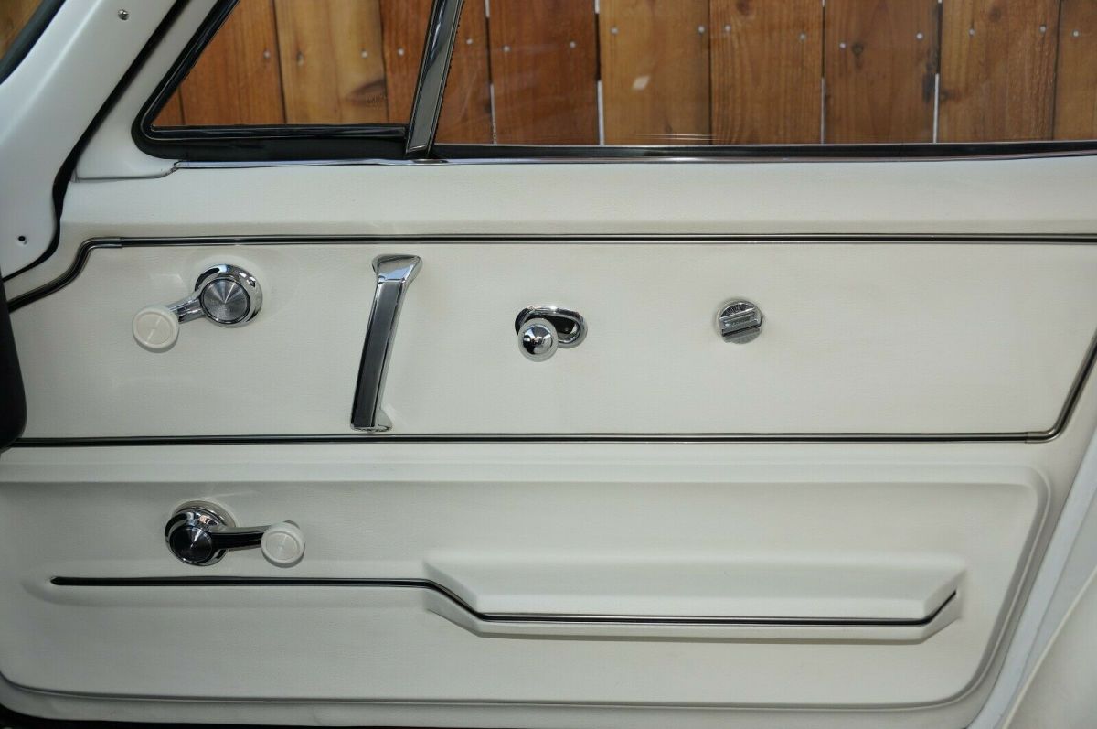 1967 Marlboro Maroon Chevrolet Corvette Coupe