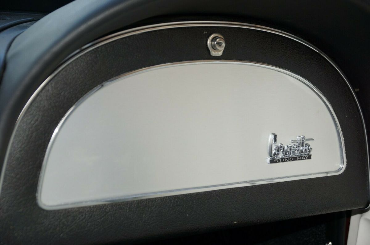 1967 Marlboro Maroon Chevrolet Corvette Coupe