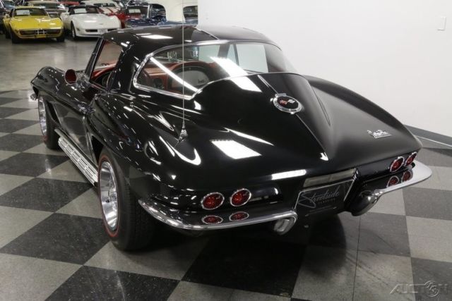 1967 Black Chevrolet Corvette