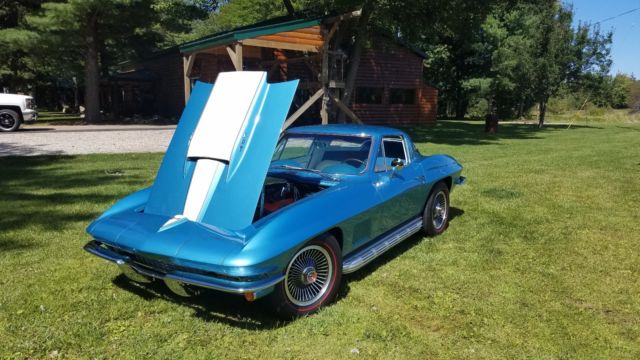 1967 Blue Chevrolet Corvette Coupe