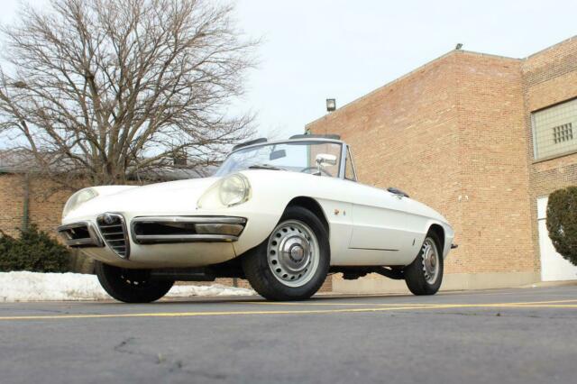 1967 White Alfa Romeo Duetto Dry, Survivor, VIDEO