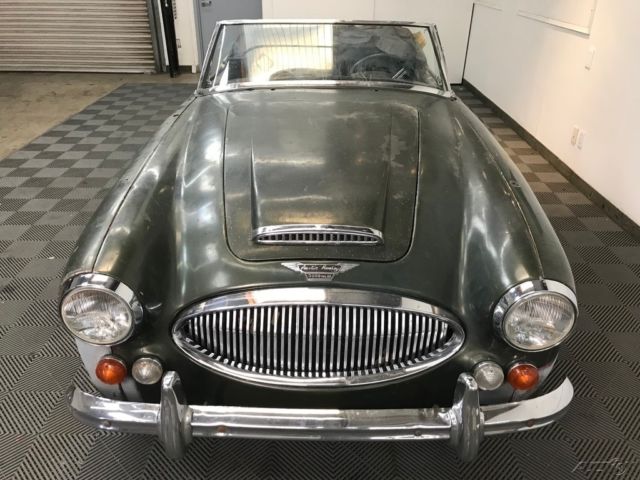 1967 Green Austin Healey 3000 Convertible