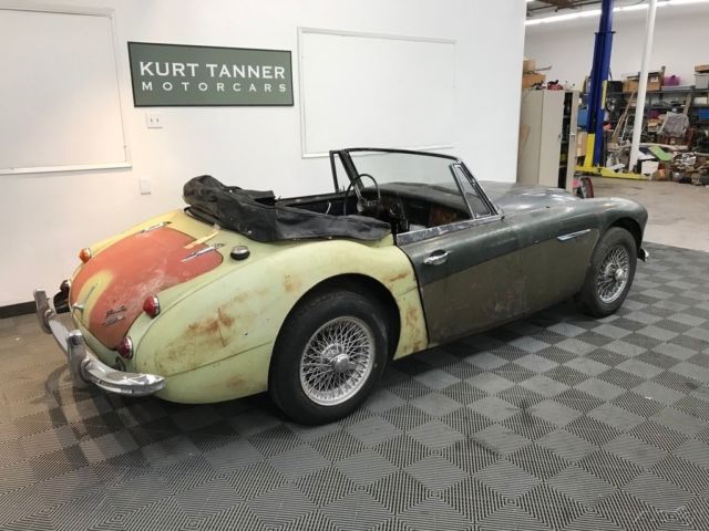 1967 Green Austin Healey 3000 Convertible