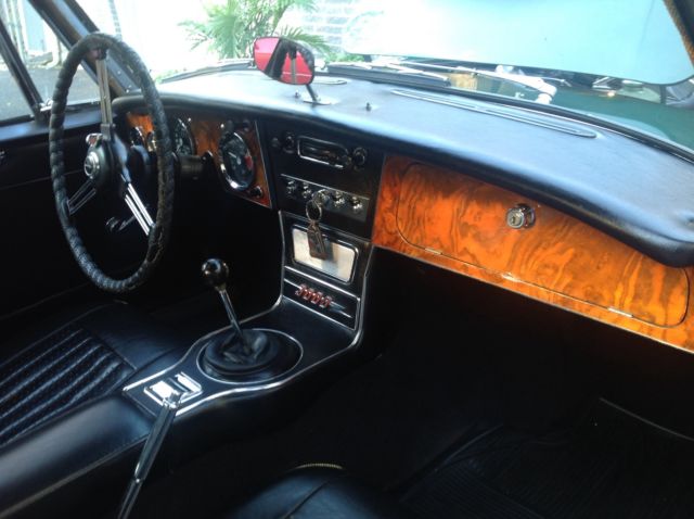 1967 Green Austin Healey 3000 Convertible