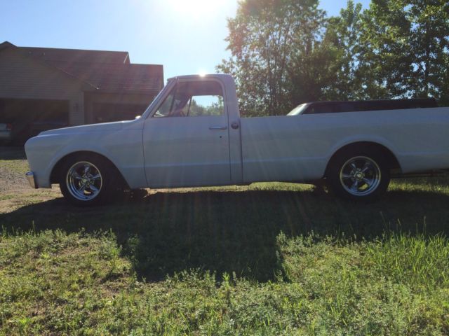1967 White Chevrolet C-10
