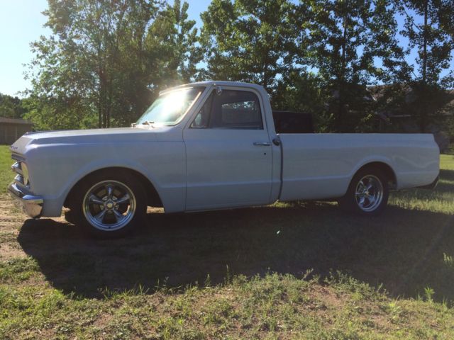 1967 White Chevrolet C-10