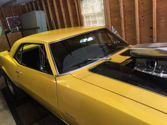 1967 Yellow Chevrolet Camaro