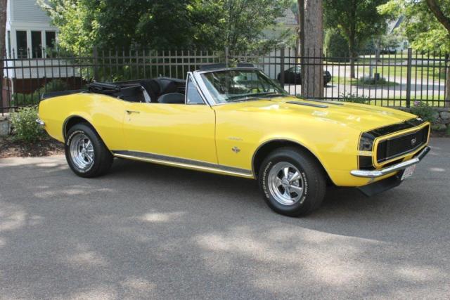 1967 Yellow Chevrolet Camaro Con