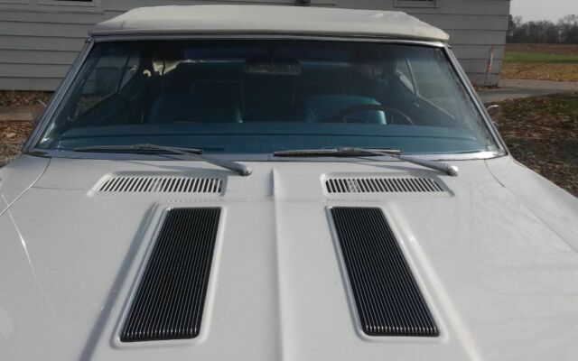 1967 Ermine white Chevrolet Camaro Convertible