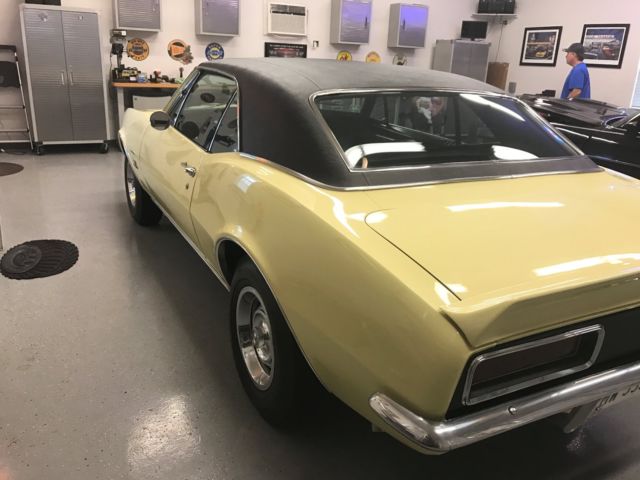 1967 Yellow Chevrolet Camaro