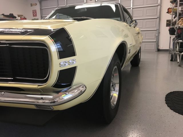 1967 Yellow Chevrolet Camaro